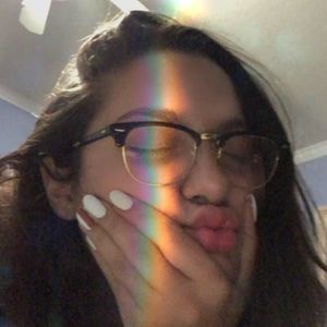 Meet your Posher, Macy